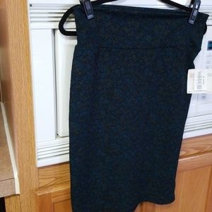 Bnwt medium lularoe cassie skirt